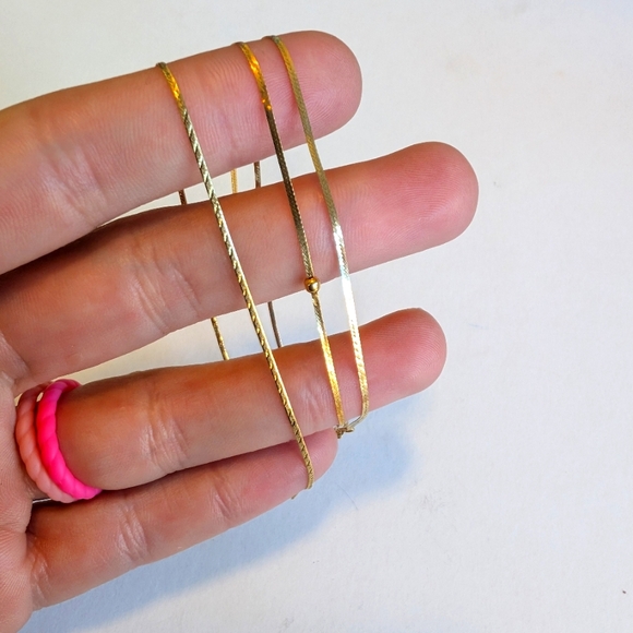 Vintage EUC 14kt Gold Herring Bone Bundle of 3 Dainty Bracelets - Picture 7 of 7
